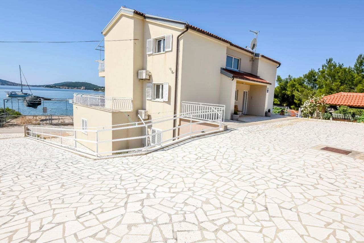 Apartments Silvana Rogoznica  Exterior foto